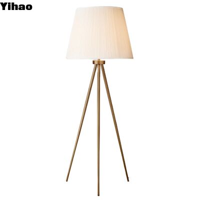 Customized Adjustable Height Brass LED Floor Lamp with 3500K Warm White Light for Hotel and Living Room