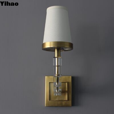 Modern Brass Wall Lamp with 3500K Warm White Light for Elegant Indoor Decoration